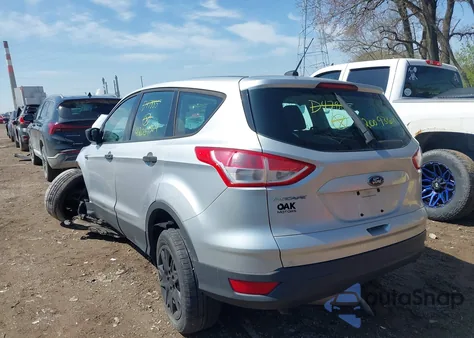 2013 Ford Escape S from USA, damaged, VIN 1FMCU0F71DUD47885